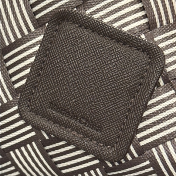 Henri Bendel Bag Large Woven Centennial Brown White Woven Stripe Market Tote - Picture 14 of 17